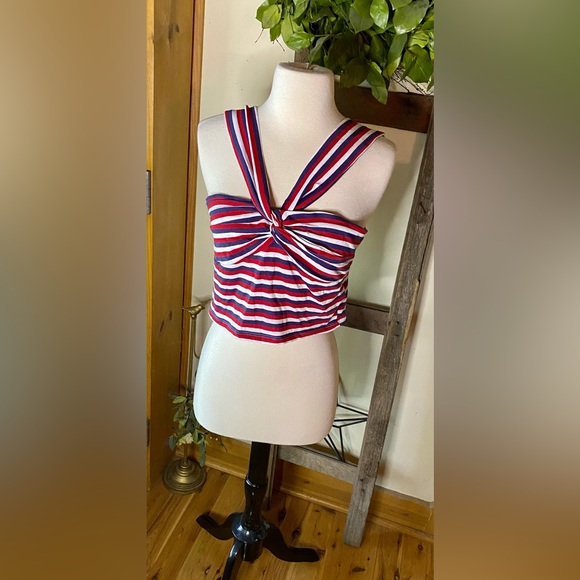 đź’ĄTOPSHOP Striped Knotted Cropped Topđź’Ą NWOT - Picture 2 of 8